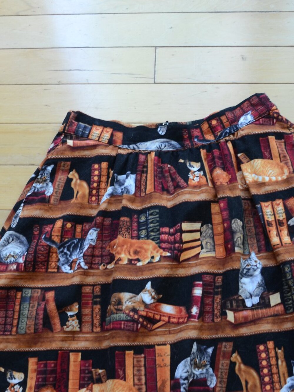 Retrolicious Cats in the Library A-line Skirt Size S - Picture 2 of 14